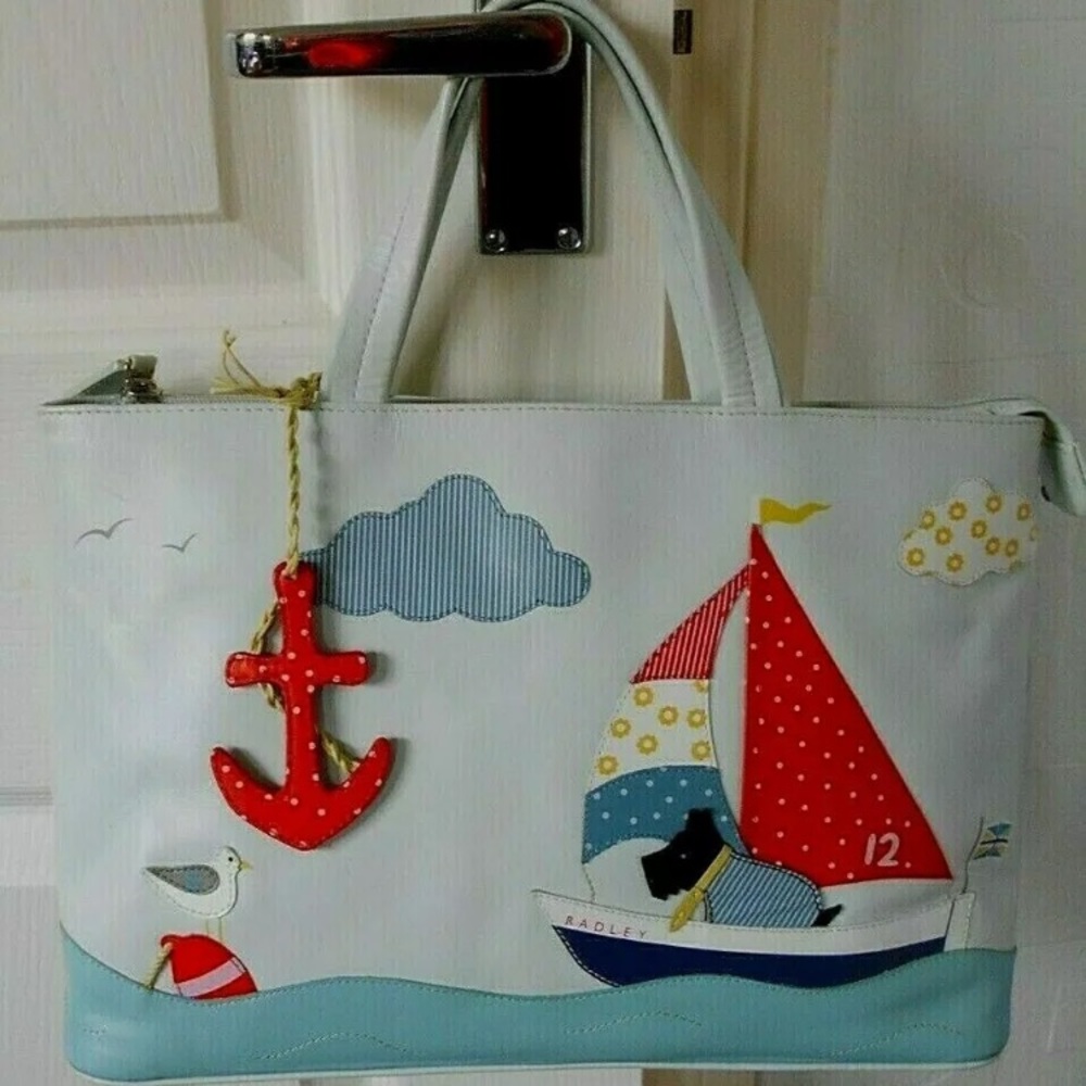 Port of Call 2011 Signature Picture Bag